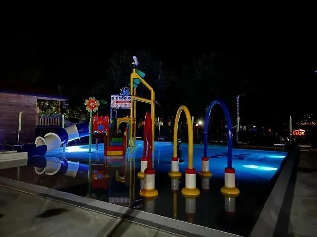 **** Campsite Dkamping Village - International Camping Ispra Italy
