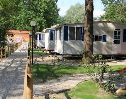 **** Campsite Dkamping Village - International Camping Ispra Italy
